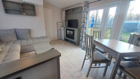 Eetkamer_Woonkamer_Victory_Village