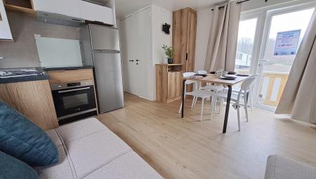 Woonkamer_Keuken_Eetkamer_Rapidhome_Playa_Greenwood_Moka