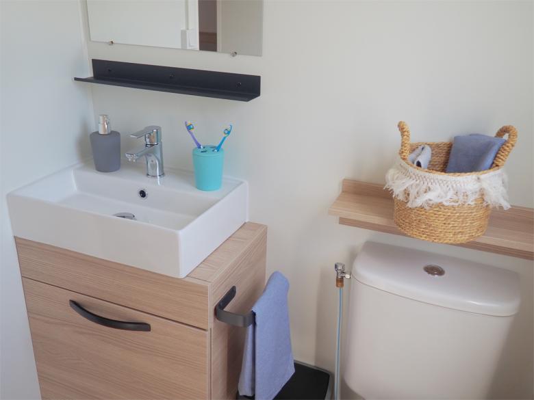 OL SE16 Amira Bathroom