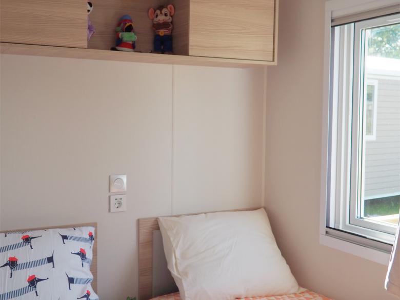 OL SE16 Amira Bedroom 2