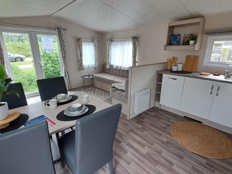 Eetkamer_Delta_Saffron