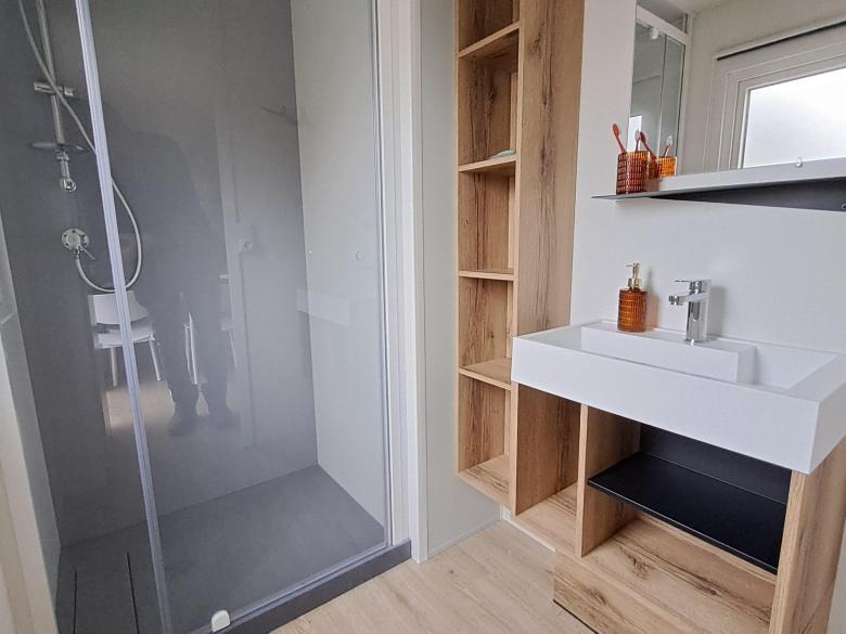 Badkamer_Rapidhome_Playa_Greenwood_Moka