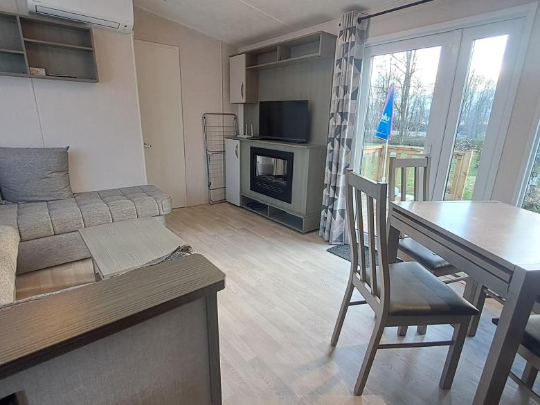 Eetkamer_Woonkamer_Victory_Village