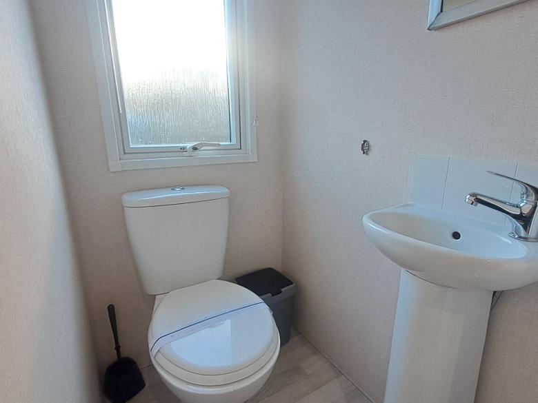 Toilet_Victory_Village